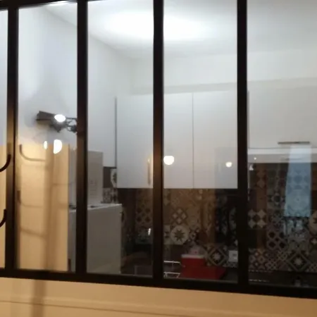 Les Pieds Dans L'eau Six-Fours-les-Plages