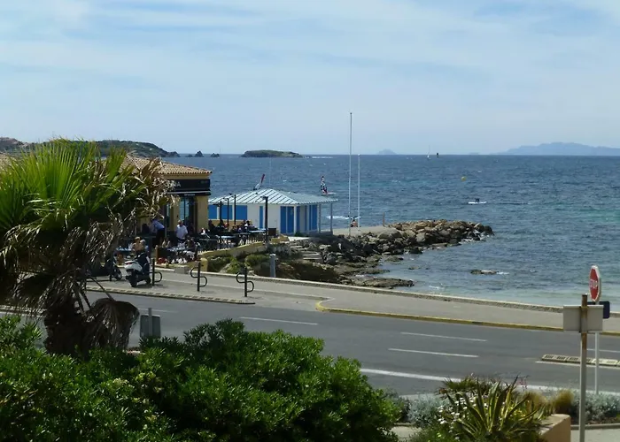 Апартаменты Les Pieds Dans L'eau