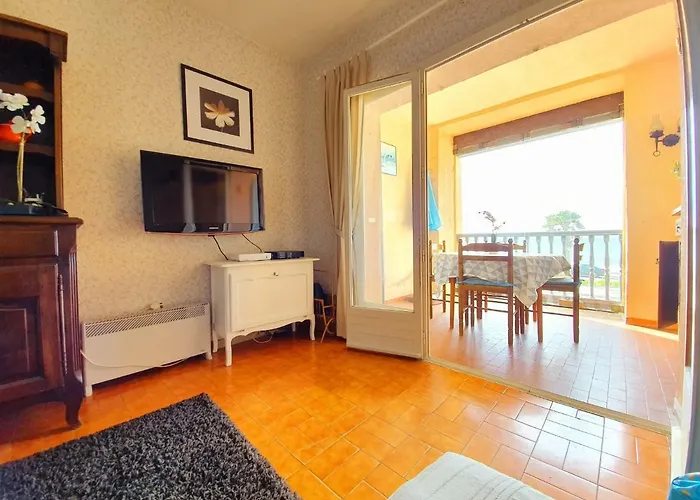 Les Pieds Dans L'eau Апартаменты